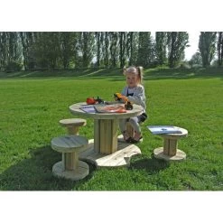 Cable Reel Table And 4 Stools From Hope