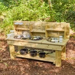Outdoor Messy Kitchen