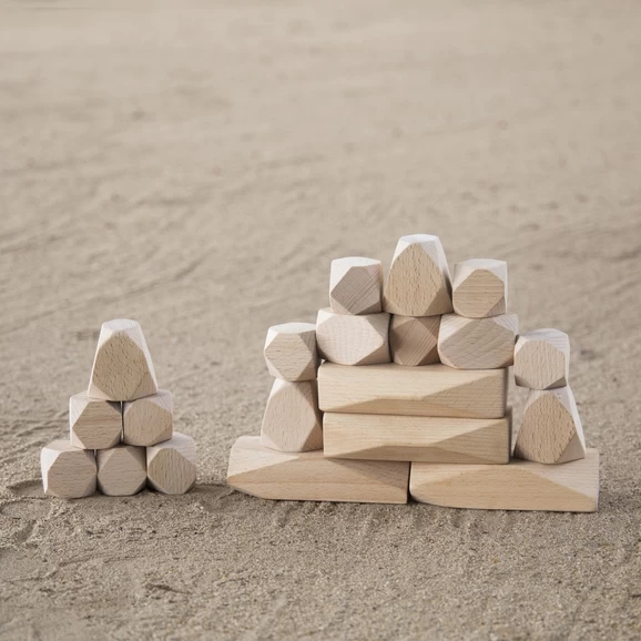 Guidecraft Wood Stackers Standing Stones - 20 Pieces 7 Guidecraft Wood Stackers Standing Stones - 20 Pieces - Image 7